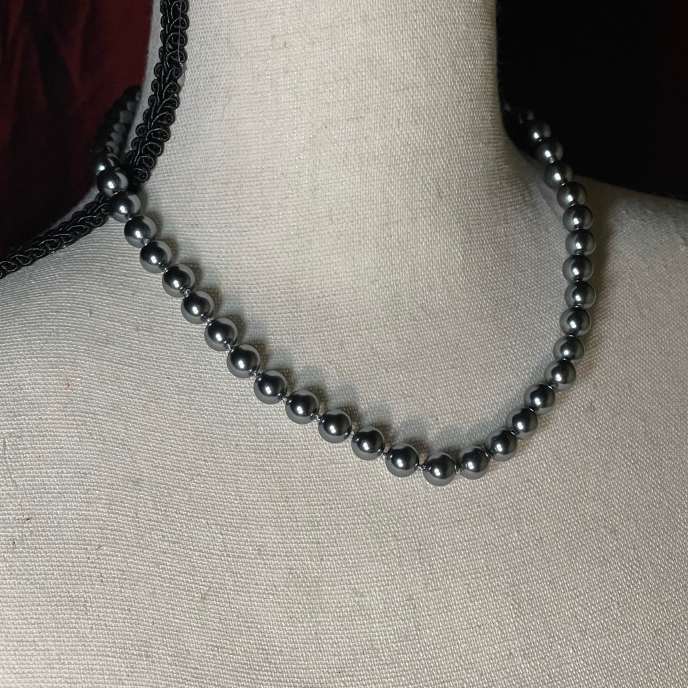 Faux Grey Pearl Necklace with Silver Bloom Clasp
